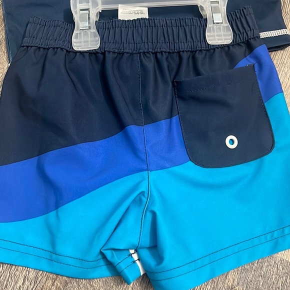 Wonder nation UPF 50+ 2 pieces set - Picture 6 of 7